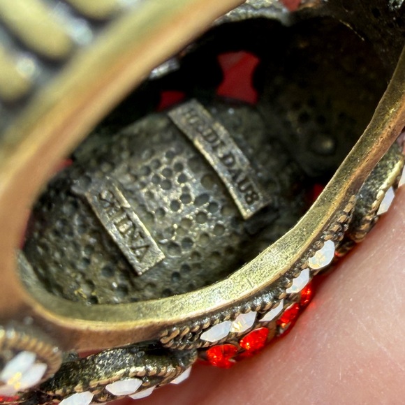 Vintage Heidi Daus Blue and Red Crystal Ring - Picture 4 of 4